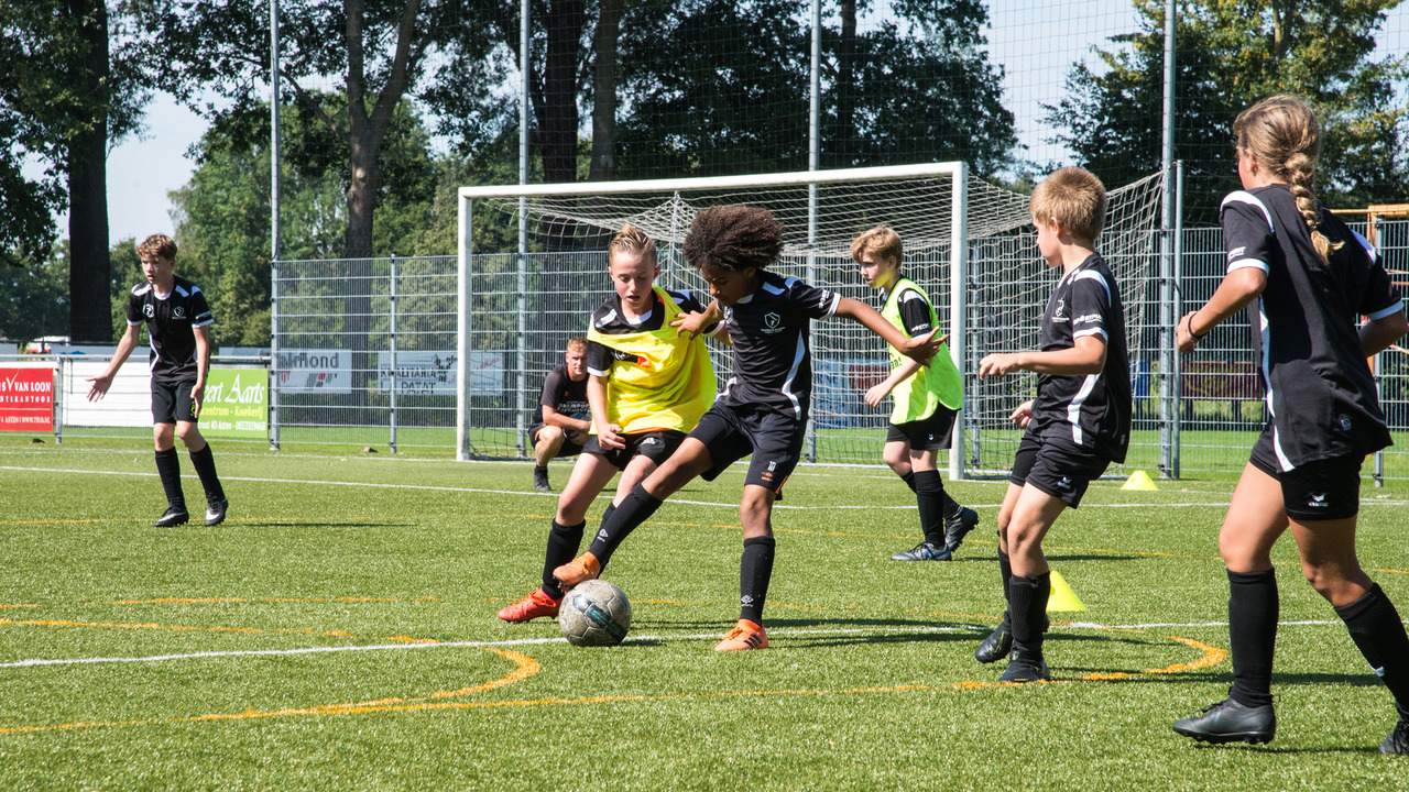 159673812342500 150958407 1280